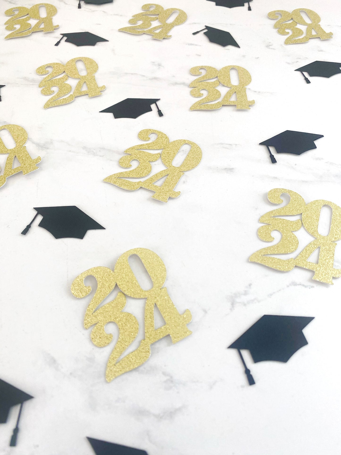 2024 Graduation Confetti