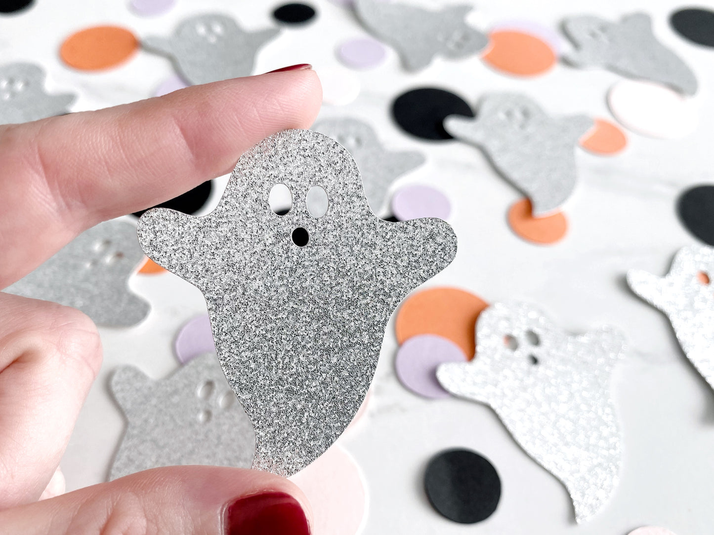 Ghost Confetti With Circles